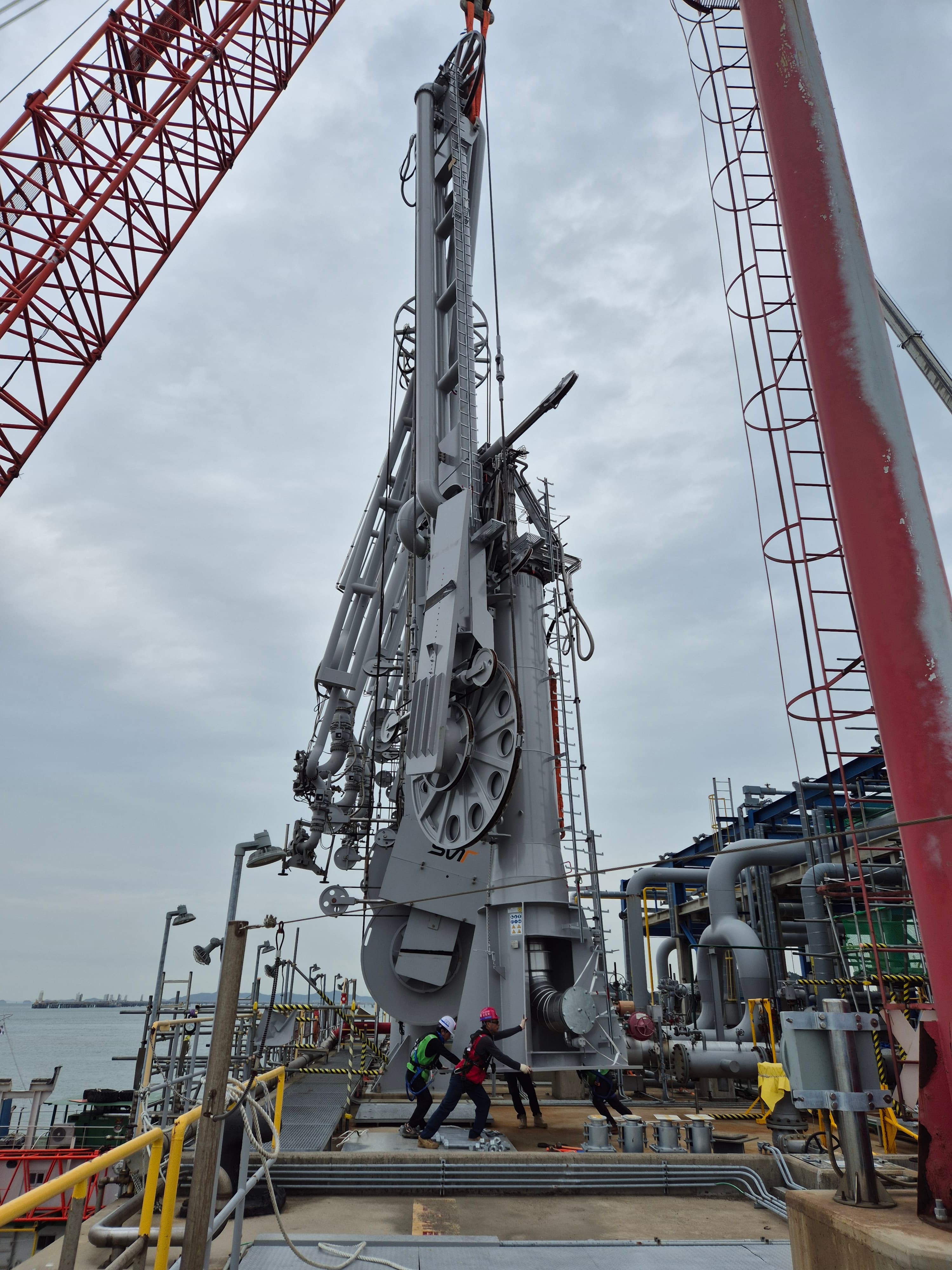 대산 HTC CFU PJ 중 기계배관철골공사-OSBL